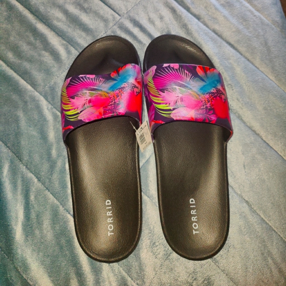 Torrid floral slides size 12